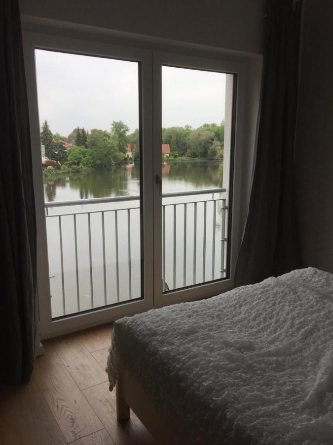 Familienfreundliche Ferienwohnung Am See Soemmerda Luaran gambar