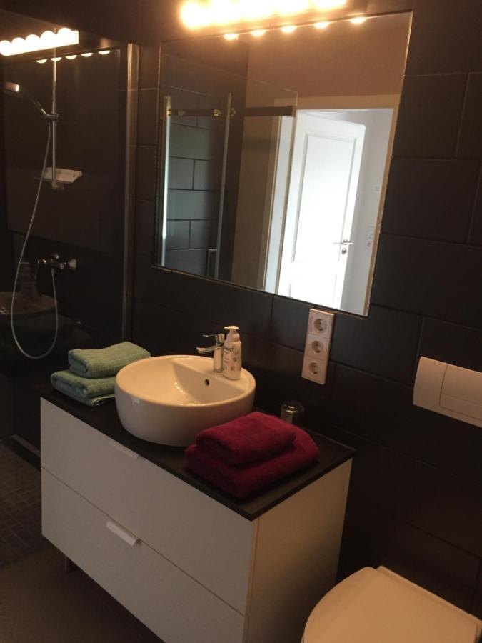 Familienfreundliche Ferienwohnung Am See Soemmerda Luaran gambar