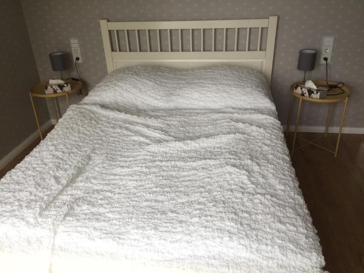 Familienfreundliche Ferienwohnung Am See Soemmerda Luaran gambar
