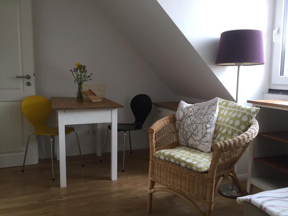 Familienfreundliche Ferienwohnung Am See Soemmerda Luaran gambar