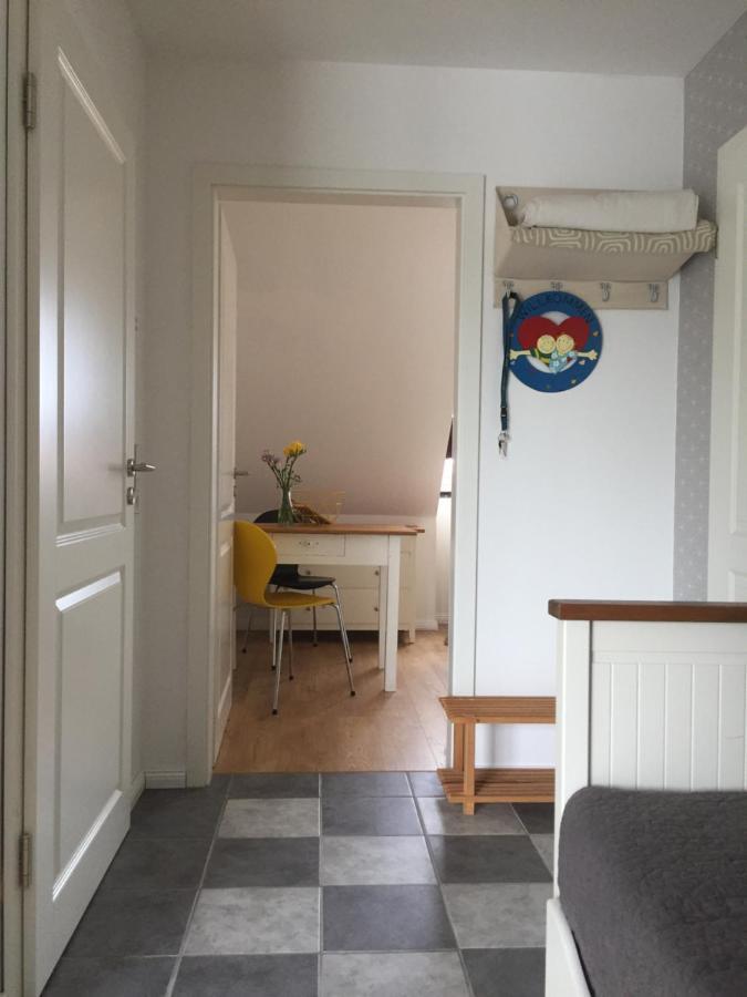 Familienfreundliche Ferienwohnung Am See Soemmerda Luaran gambar