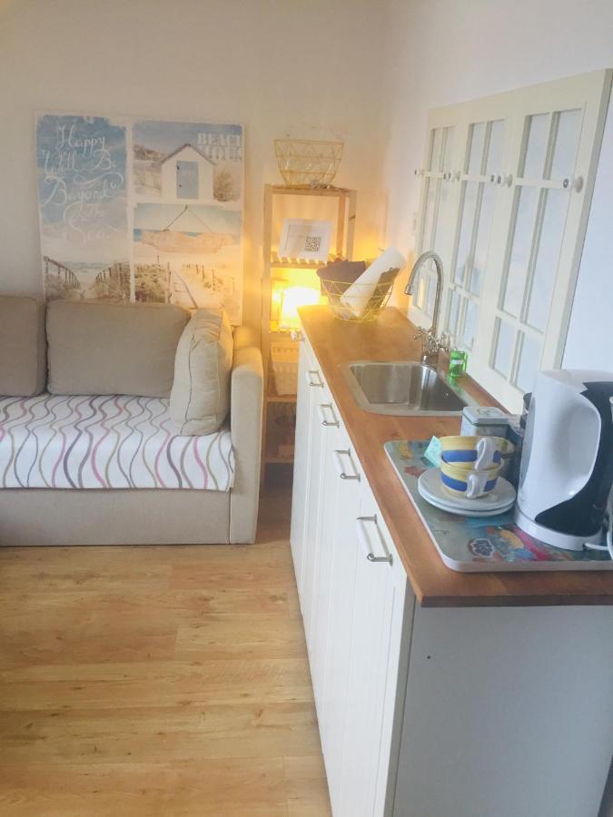 Familienfreundliche Ferienwohnung Am See Soemmerda Luaran gambar